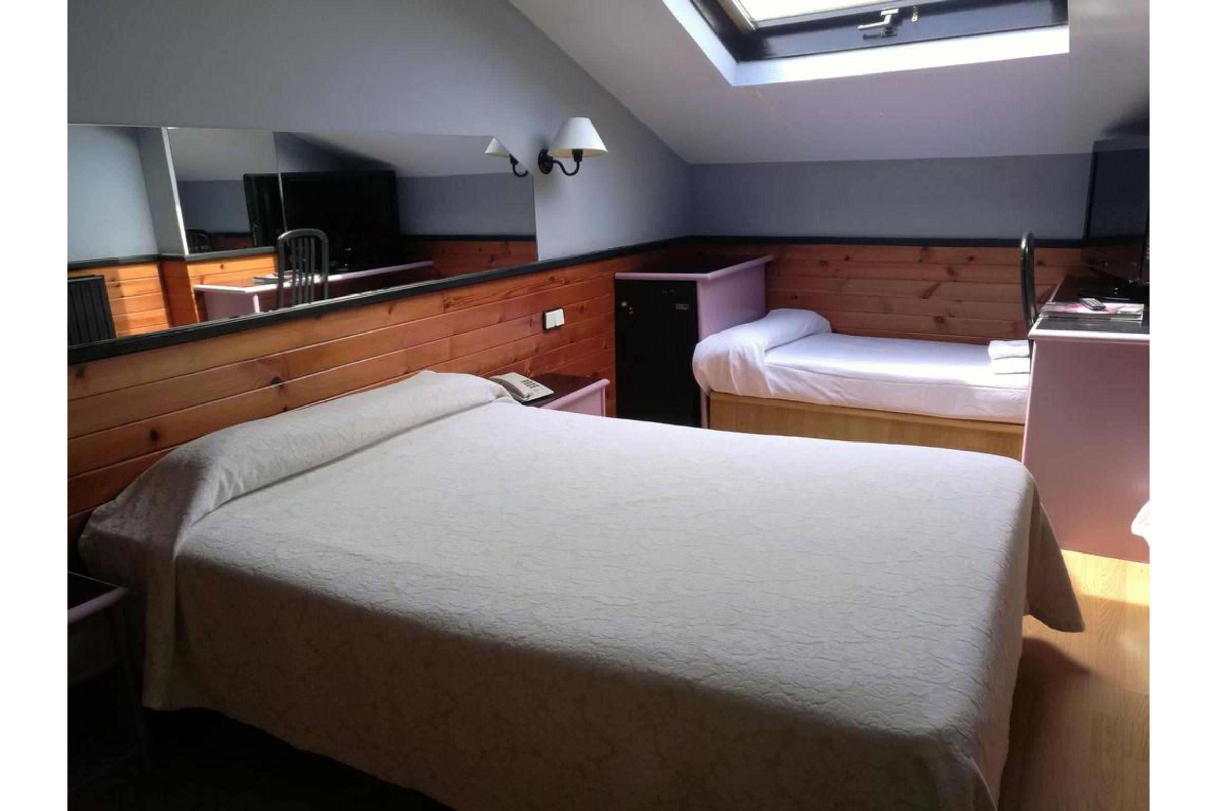 Hotel City House Las Lomas Овиедо Екстериор снимка