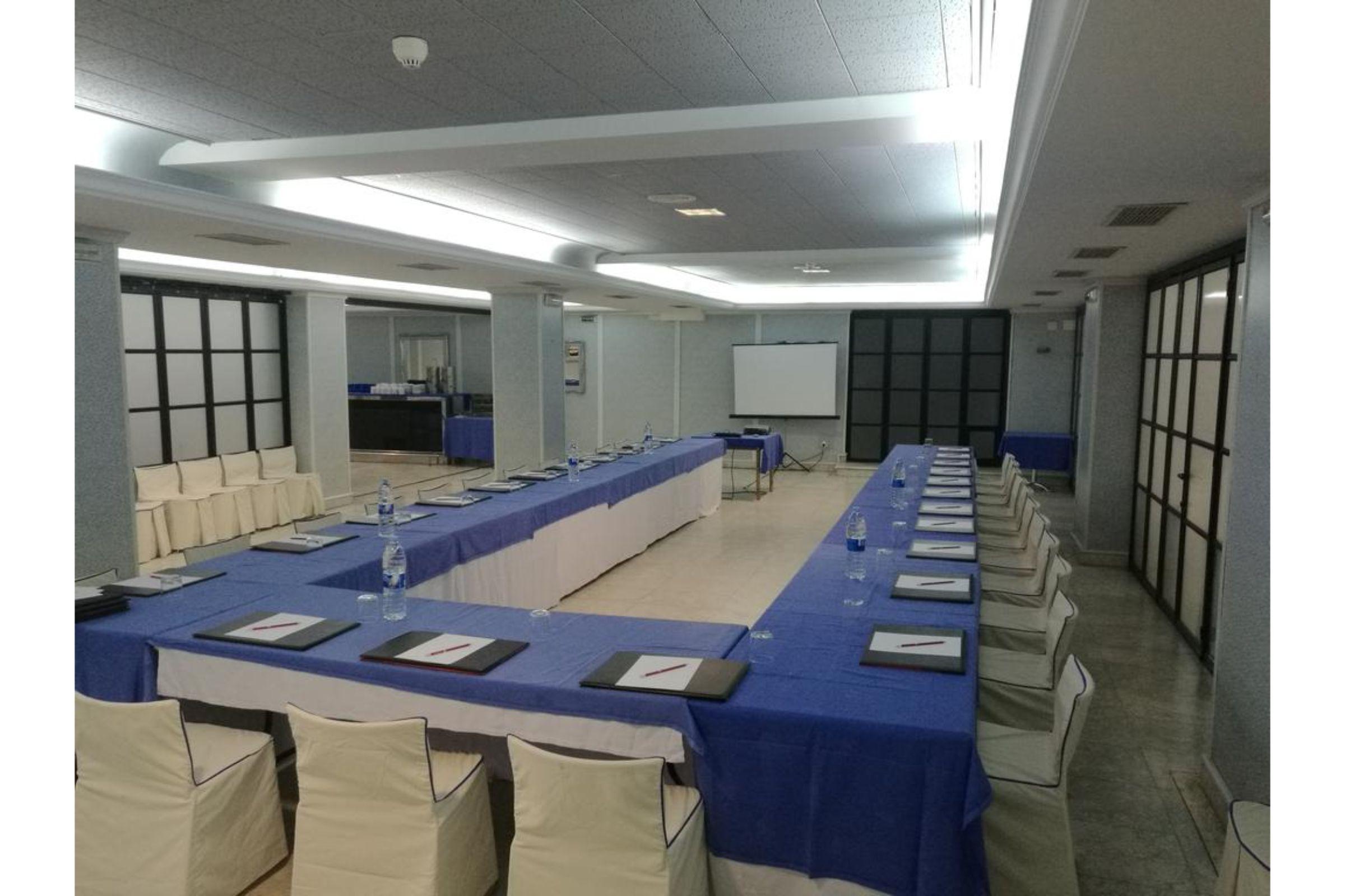 Hotel City House Las Lomas Овиедо Екстериор снимка