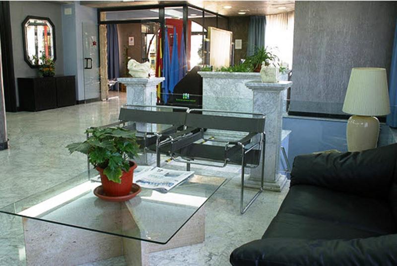 Hotel City House Las Lomas Овиедо Екстериор снимка