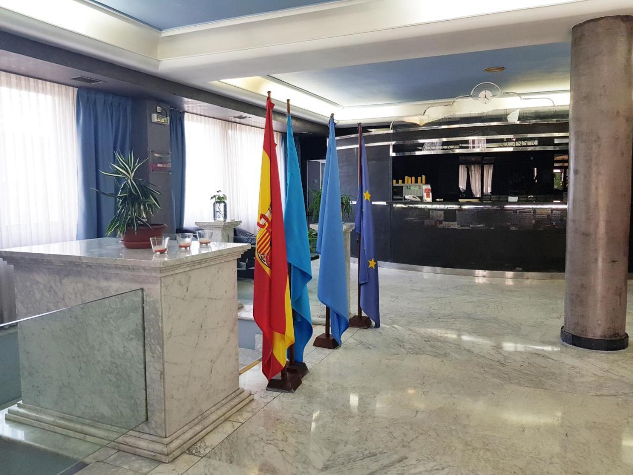 Hotel City House Las Lomas Овиедо Екстериор снимка