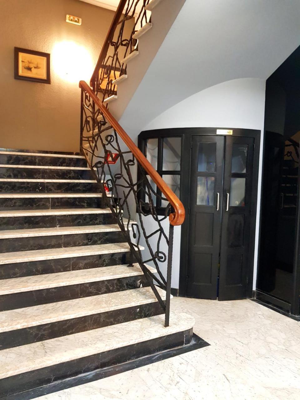 Hotel City House Las Lomas Овиедо Екстериор снимка