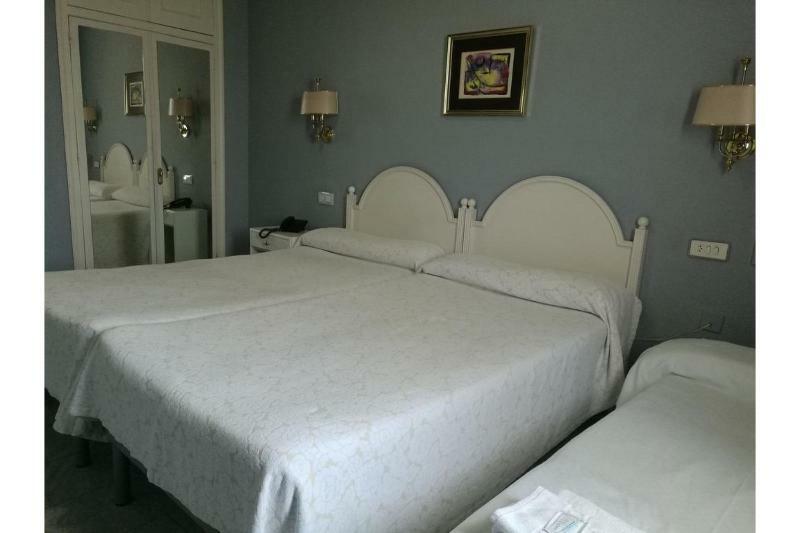 Hotel City House Las Lomas Овиедо Екстериор снимка